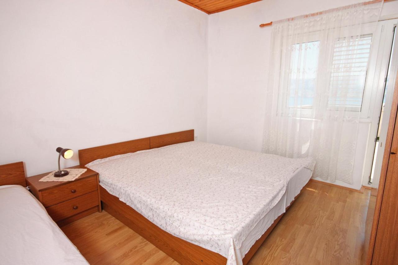 Apartments By The Sea Metajna, Pag - 6351 Bagian luar foto