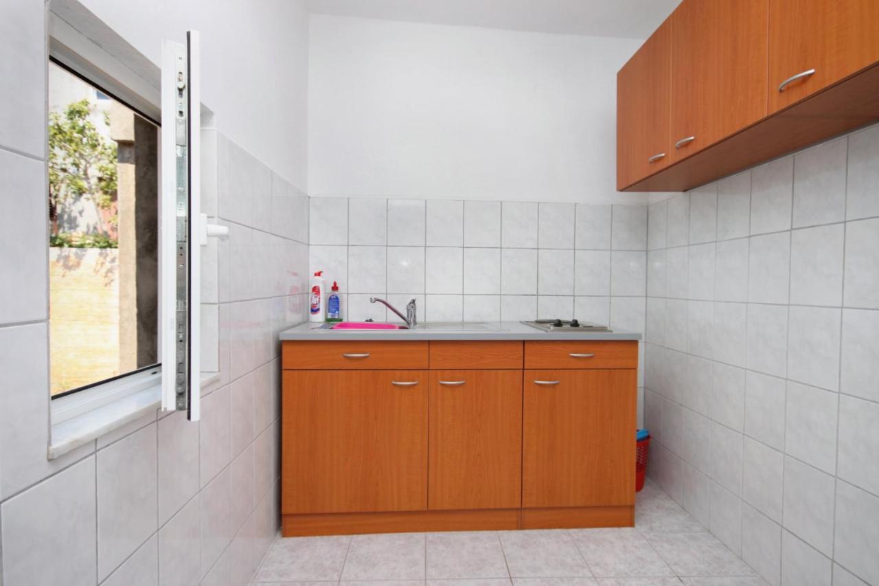 Apartments By The Sea Metajna, Pag - 6351 Bagian luar foto