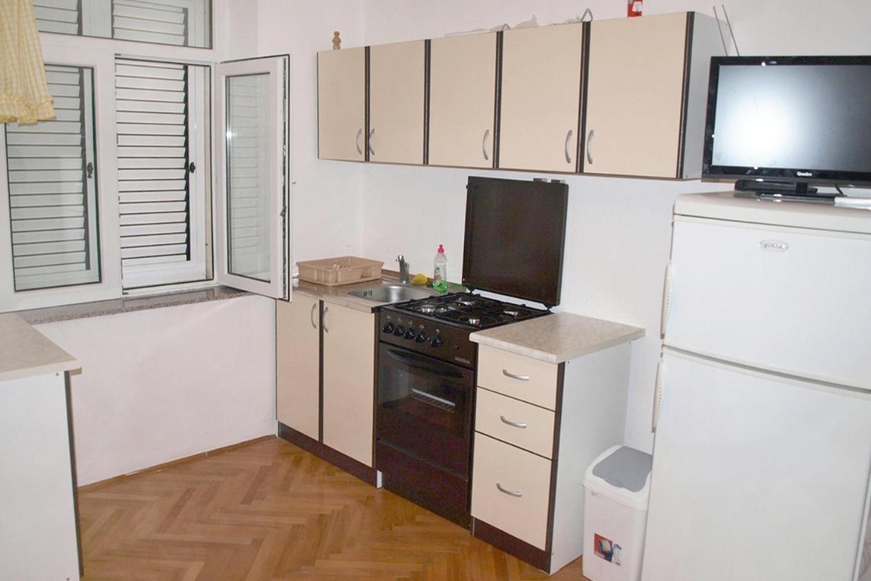 Apartments By The Sea Metajna, Pag - 6351 Bagian luar foto