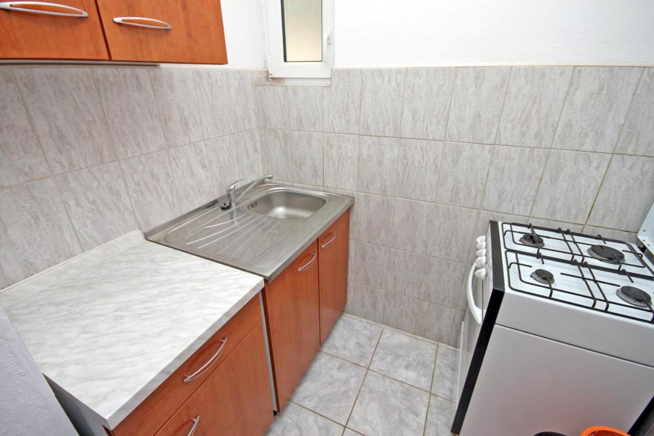 Apartments By The Sea Metajna, Pag - 6351 Bagian luar foto