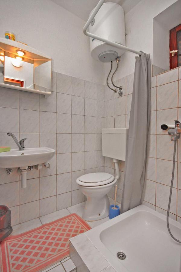 Apartments By The Sea Metajna, Pag - 6351 Bagian luar foto